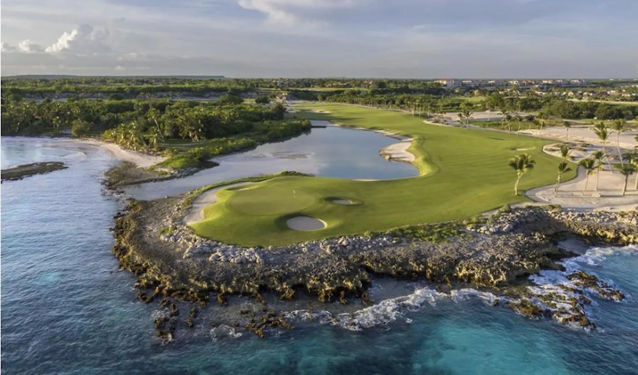 Chic 1 Bedroom Retreat In Cap Cana W- Private Beach Punta Cana Appartamento